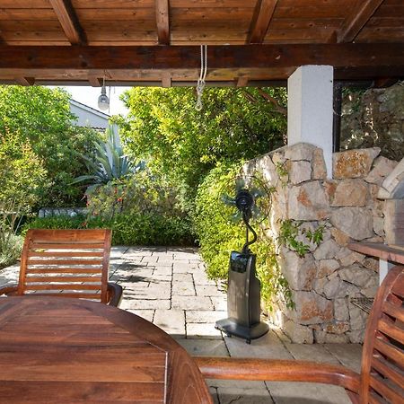Apartment Portapisana Just 50M From The Beach Крк Экстерьер фото