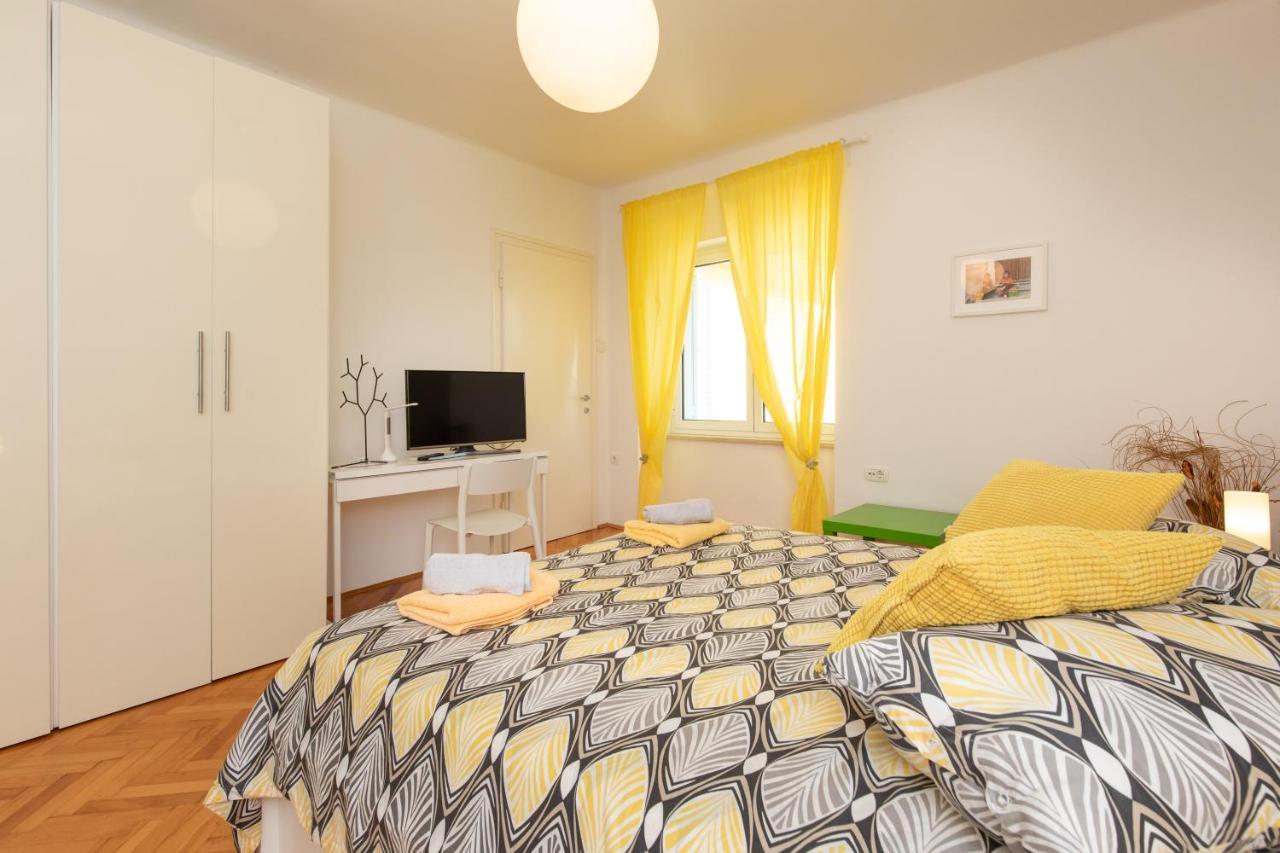Apartment Portapisana Just 50M From The Beach Крк Экстерьер фото