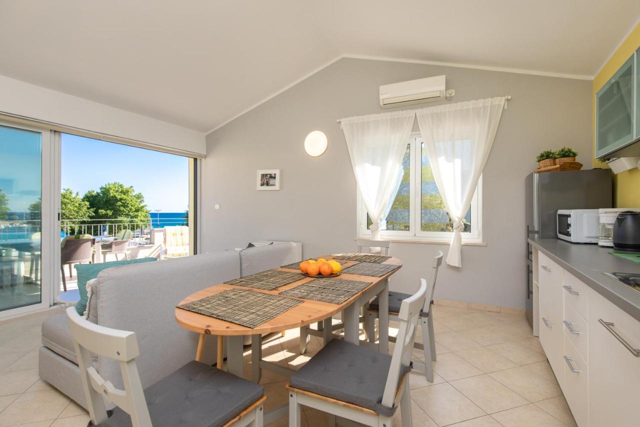 Apartment Portapisana Just 50M From The Beach Крк Экстерьер фото