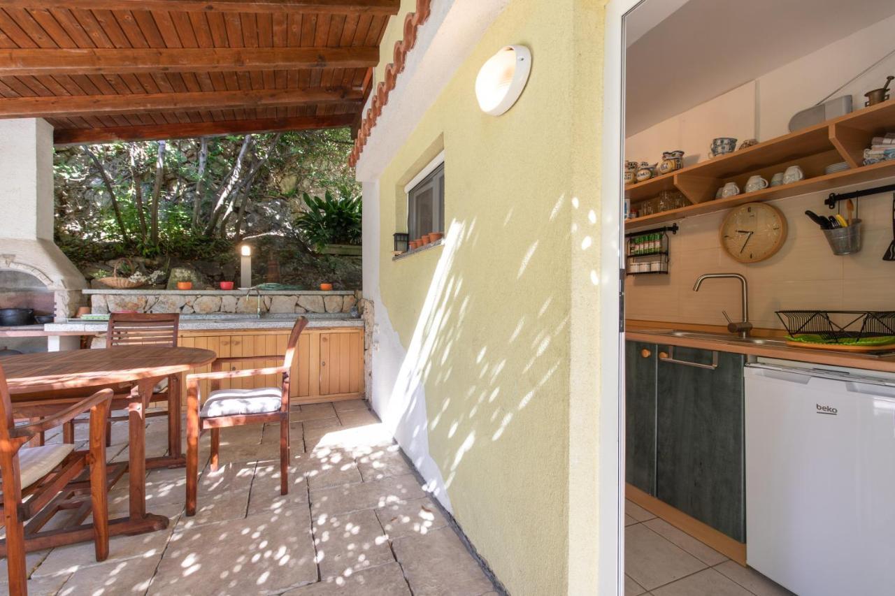 Apartment Portapisana Just 50M From The Beach Крк Экстерьер фото