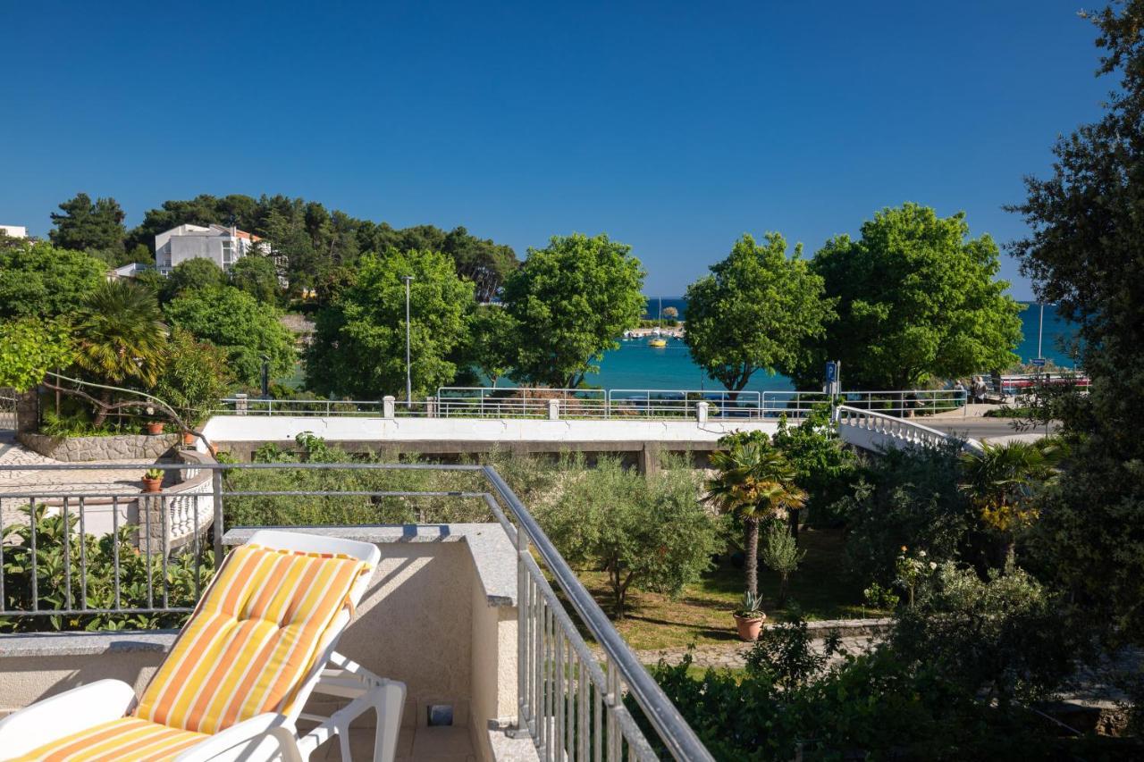 Apartment Portapisana Just 50M From The Beach Крк Экстерьер фото