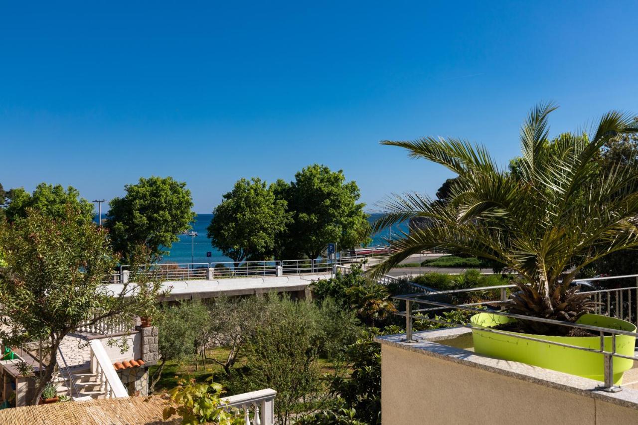 Apartment Portapisana Just 50M From The Beach Крк Экстерьер фото